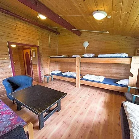 מלון Dombas Hostel דומבס